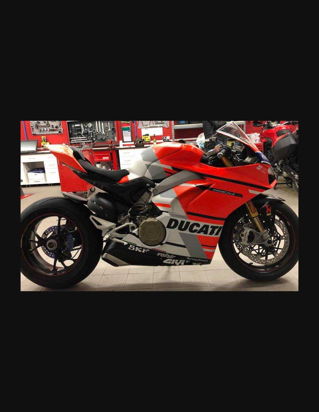 Painted Street Fairings In Abs Compatible With Ducati Panigale V4 V4s For Akrapovic Exhaust Mxpcav7370